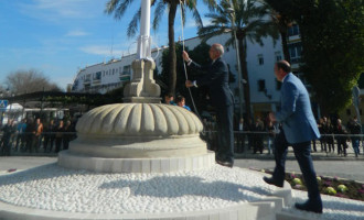 Se inaugura la rotonda de la confluencia de la Avda. de Andalucía y Miguel de Cervantes