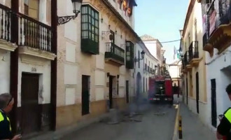 Arde la última planta del edificio del hotel de los Granados de Écija (video)