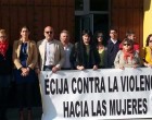 Minuto de silencio ante el Ayuntamiento de Écija, contra la Violencia de Género producida ayer en Sanlúcar La Mayor