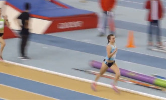 Carrerón de Ana Blanco Durán de Écija, consiguiendo la mínima para los campeonatos de España (vídeo)