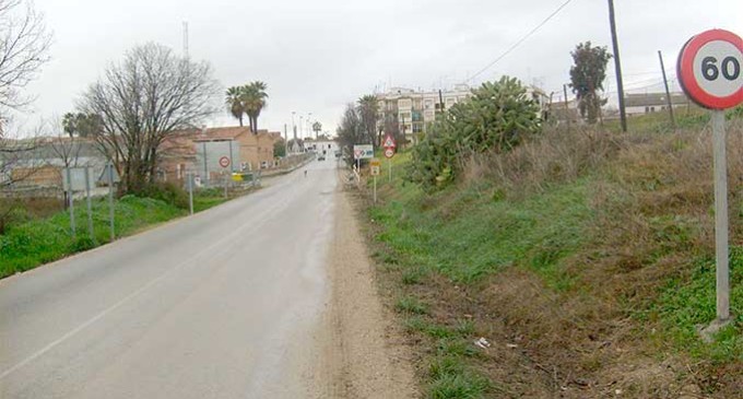 La Diputación formaliza el contrato para la renovación del tramo de la carretera provincial SE-9105 desde Écija