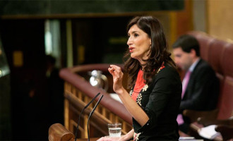 La Diputada de Écija por el PP, Silvia Heredia, interviene en el Congreso defendiendo las políticas sociales