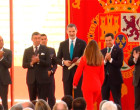 Premiados dos antiguos alumnos del IES San Fulgencio de Écija en los Premios Taurinos y Universitarios de la Real Maestranza de Caballería de Sevilla