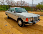 SE HA VENDIDO EN ÉCIJA UN MERCEDES 300 D DEL AÑO 1980 – VEHÍCULO QUE APARECE EN UN VIDEOCLIP MUSICAL Y TIENE RAÍCES TAURINAS