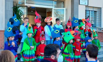 Las chirigotas infantiles del Colegio SAFA de Écija comienzan el Carnaval de calle